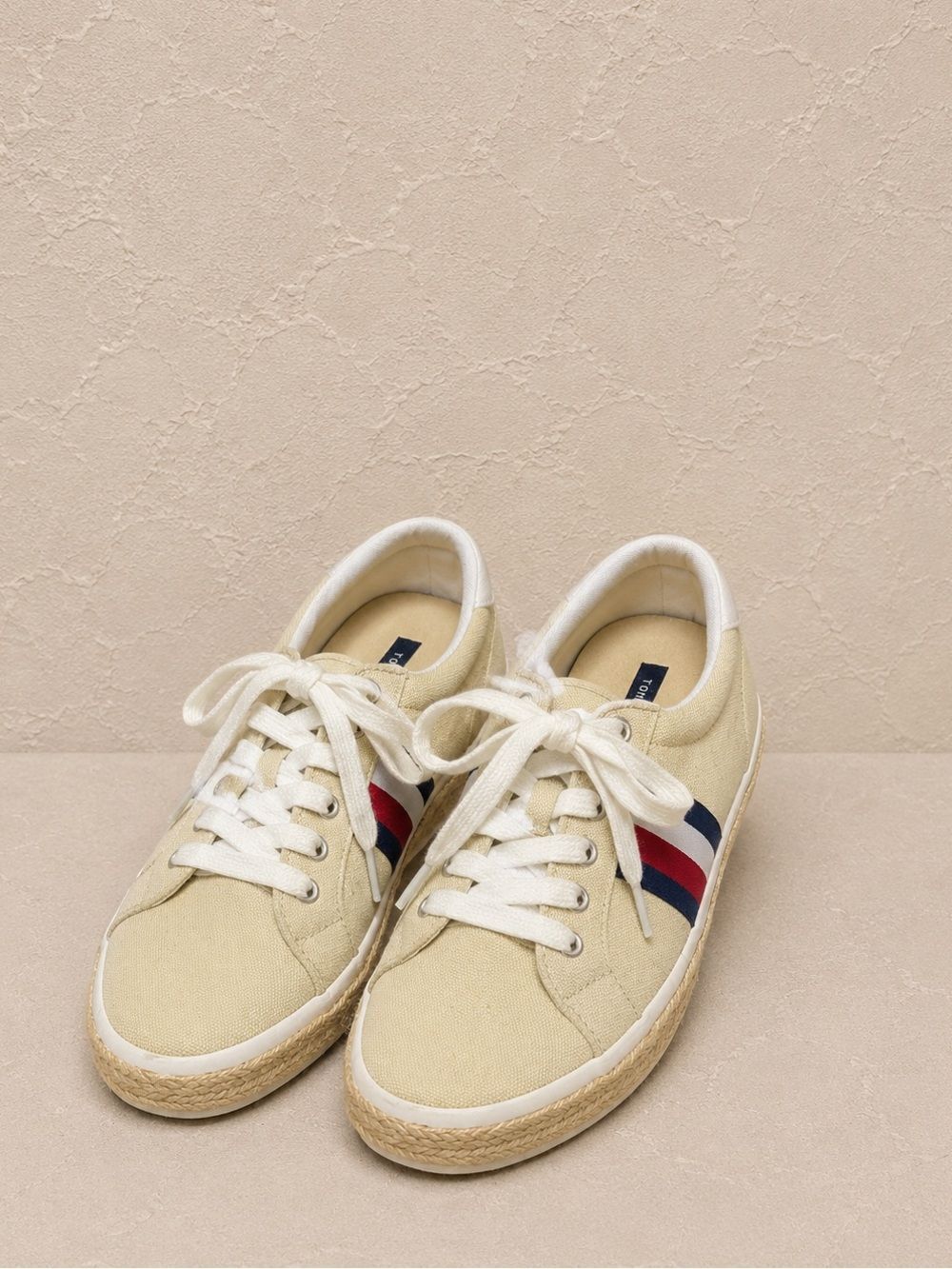 Tommy Hilfiger Filip2 Sneakers Women Size 6 Ivory Casual Lace Up Shoes